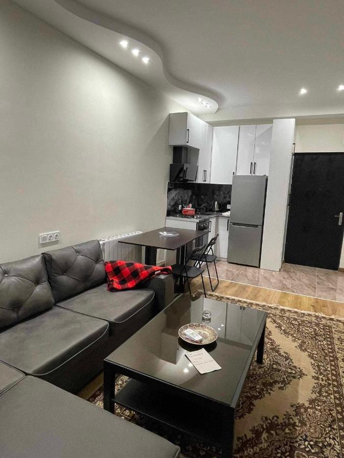 Apartment - "Exclusive" Tbilisi Buitenkant foto
