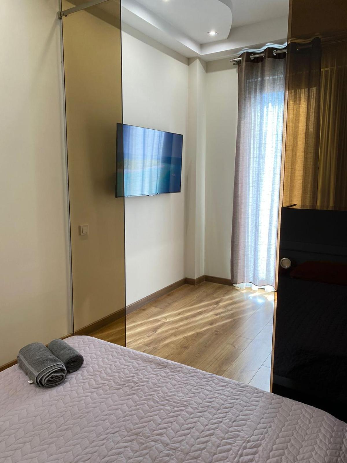 Apartment - "Exclusive" Tbilisi Buitenkant foto